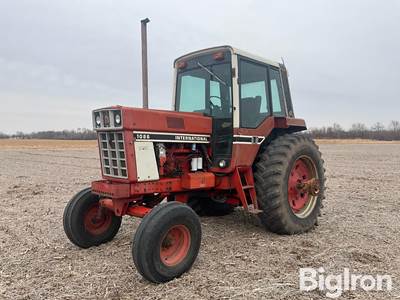 1977 International 1086 2WD Tractor