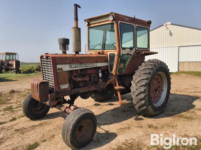 1971 International 1456 2WD Tractor