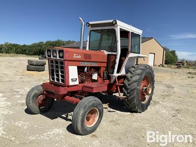 1974 International 1466 2WD Tractor