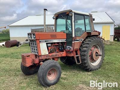 1977 International 1486 2WD Tractor