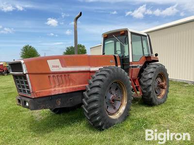1980 International 3588 2+2 Series 4WD Tractor