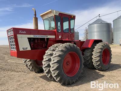 1975 International 4366 4WD Tractor
