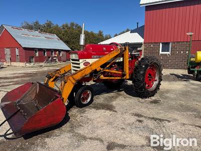 International 560 2WD Tractor w/ Loader