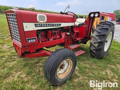 1968 International 656 HC High Clearance 2WD Tractor