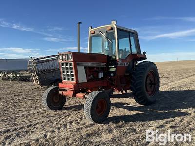 1978 International 986 2WD Tractor