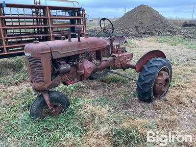 International B 2WD Tractor