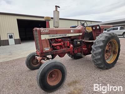 1968 International Farmall 1256 2WD Tractor
