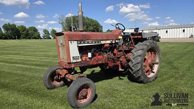 International Farmall 706 2WD Tractor