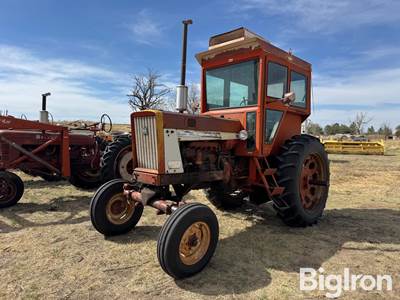 1963 International Farmall 706 Diesel 2WD Tractor