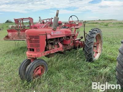 1943 International Farmall H 2WD Tractor