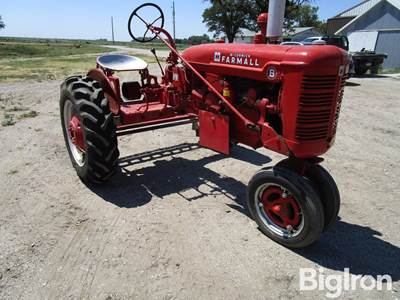 1946 International Harvester Farmall B 2WD Tractor