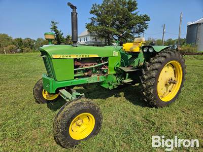 1965 John Deere 2010 2WD Tractor