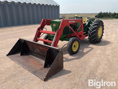 1969 John Deere 2020 2WD Tractor w/Loader