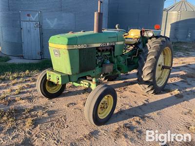 1981 John Deere 2440 2WD Tractor