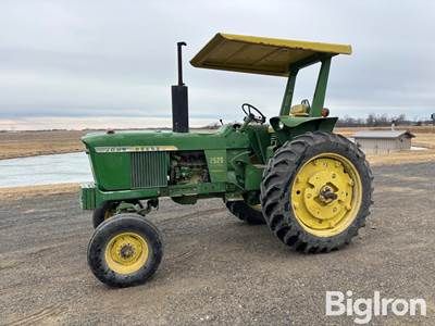 John Deere 2520 2WD Tractor
