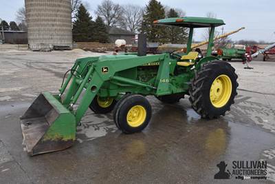 John Deere 2640 2WD Loader Tractor