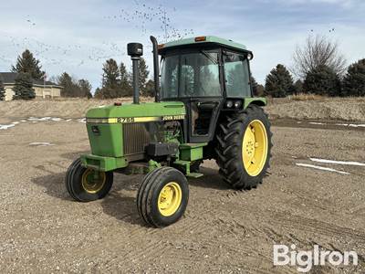 1990 John Deere 2755 2WD Tractor