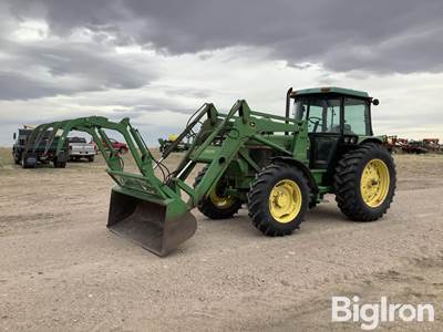 1991 John Deere 2955 MFWD Tractor w/Loader