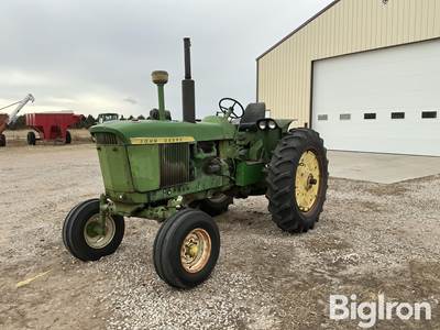 1961 John Deere 3010 2WD Project Tractor