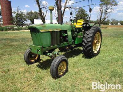 1961 John Deere 3010 2WD Tractor