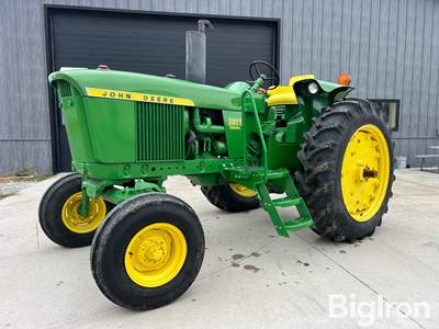 1971 John Deere 3020 Diesel 2WD Tractor
