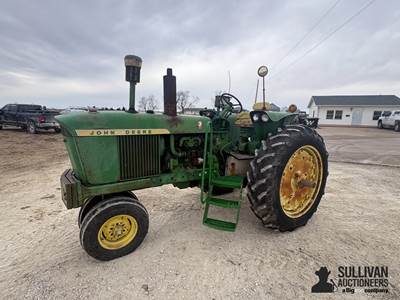 John Deere 3020 2WD Tractor