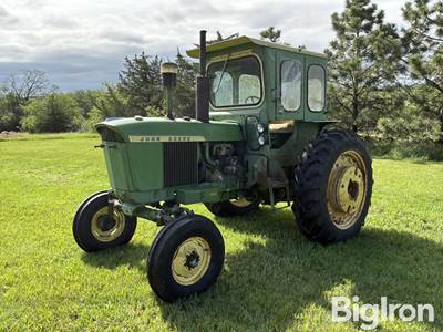1965 John Deere 3020 2WD Tractor
