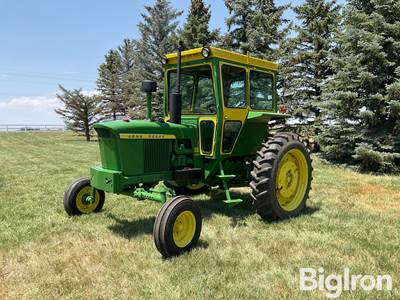 1969 John Deere 3020 2WD Tractor