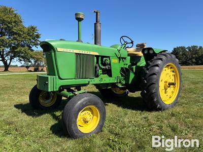 1964 John Deere 3020 2WD Tractor