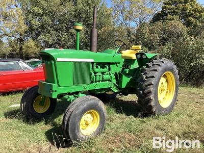 1966 John Deere 3020 2WD Tractor
