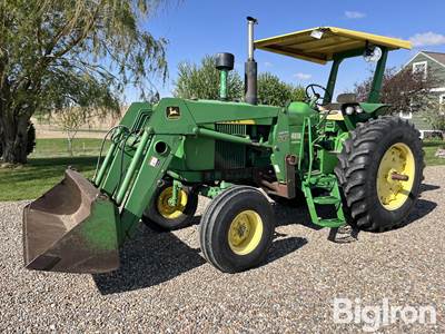 John Deere 4010 2WD Tractor w/540 Loader