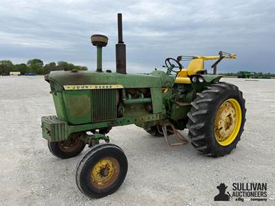 John Deere 4010 2WD Tractor