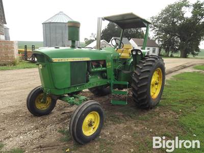 1963 John Deere 4010 2WD Tractor