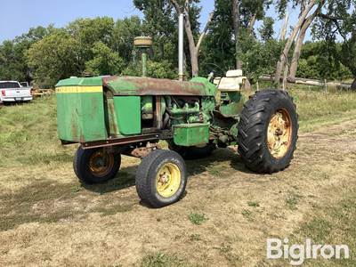 1963 John Deere 4010 2WD Tractor