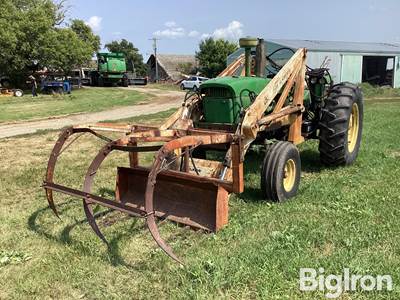 1961 John Deere 4010 2WD Tractor w/Loader
