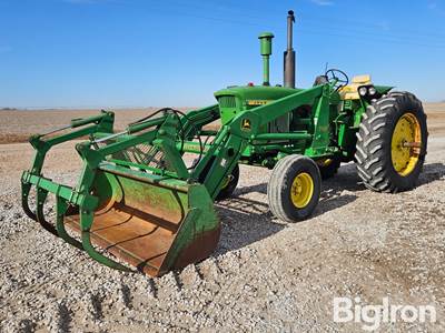1968 John Deere 4020 2WD Tractor w/Loader
