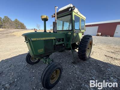 1969 John Deere 4020 2WD tractor