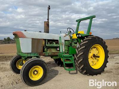 1969 John Deere 4020 2WD Tractor