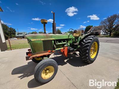 1964 John Deere 4020 2WD Tractor