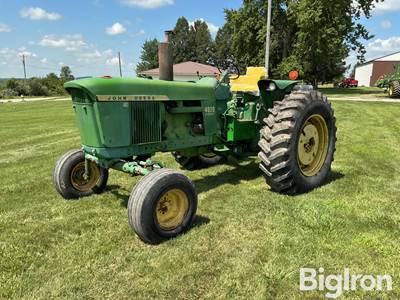 1971 John Deere 4020 2WD Tractor