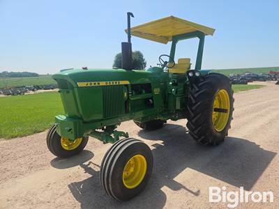 1970 John Deere 4020 2WD Tractor