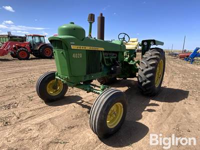 John Deere 4020 2WD Tractor