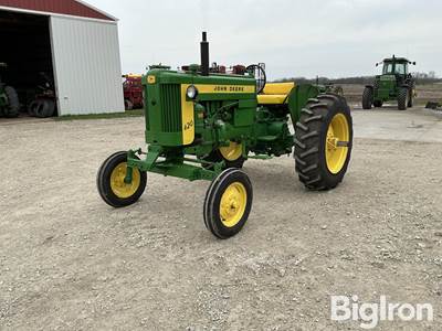 1958 John Deere 420 2WD Tractor