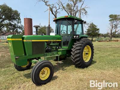 1977 John Deere 4230 2WD Tractor
