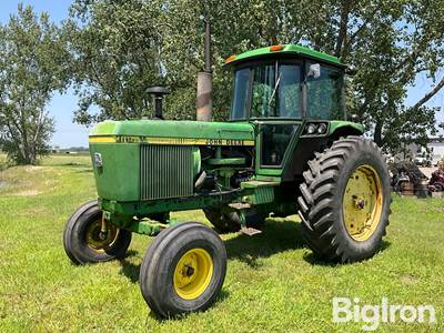 John Deere 4240 2WD Tractor