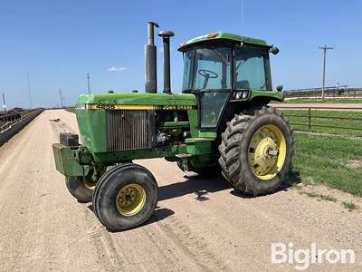 1990 John Deere 4255 2WD Tractor