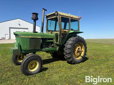 1971 John Deere 4320 2WD Tractor