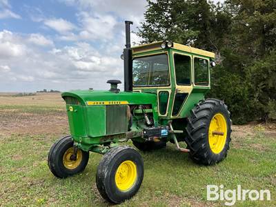 1971 John Deere 4320 2WD Tractor