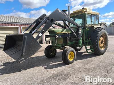 1972 John Deere 4320 2WD Tractor