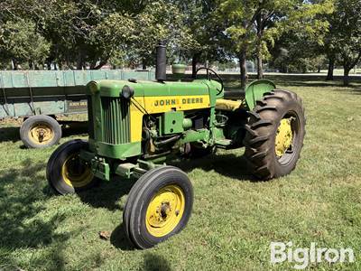 1959 John Deere 435 2WD Tractor